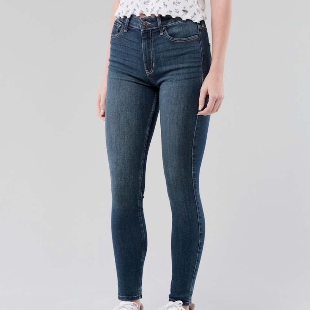 Non-Ripped Dark Wash Skinny Jeans